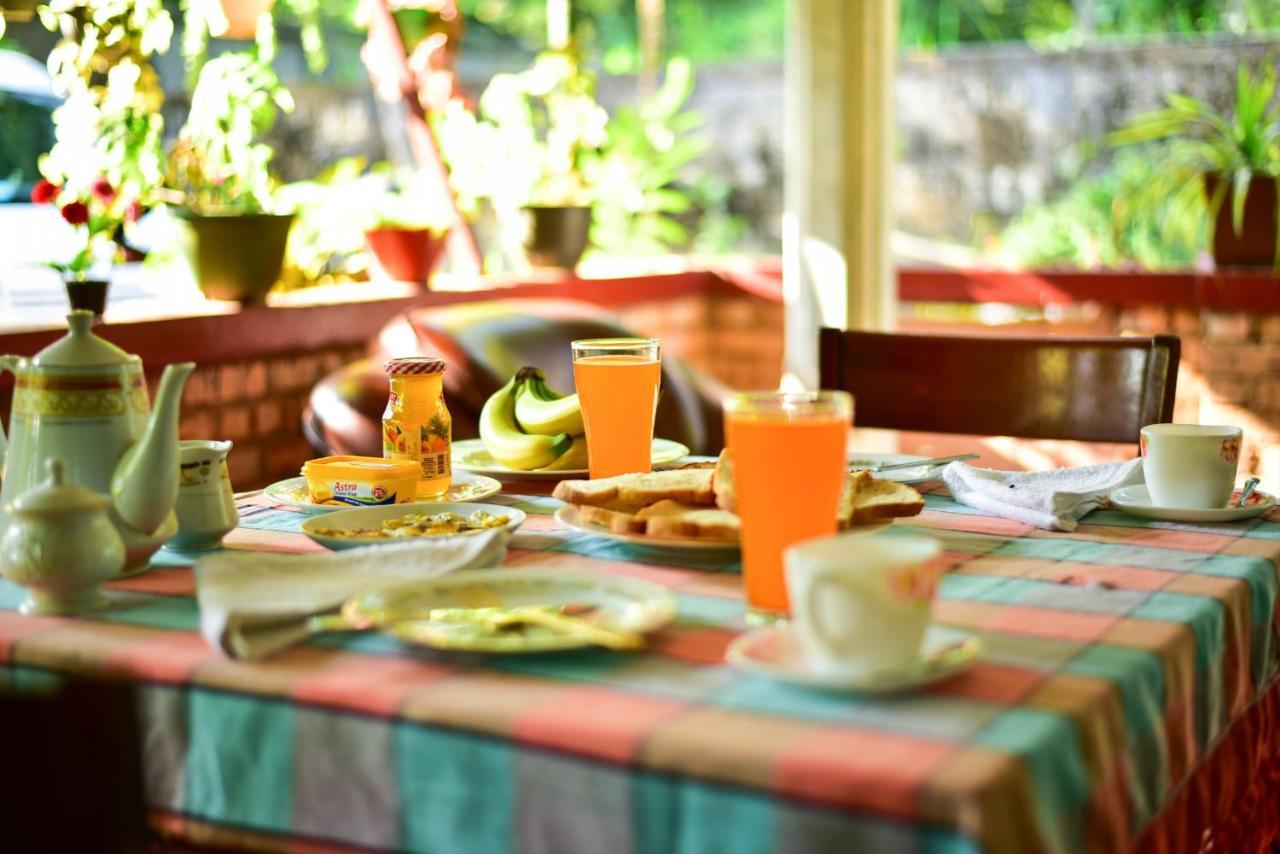 Relax Guest House Dambulla Ngoại thất bức ảnh